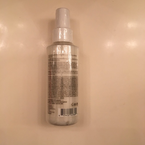Ouai leave in conditioner - Picture 2 of 2